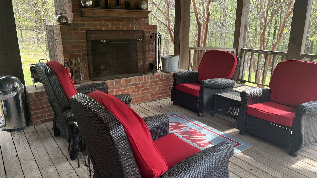 Oxford House | Oxford Chalet w/Beach and Lake Access, Outdoor Living Area w/TV and Fireplace