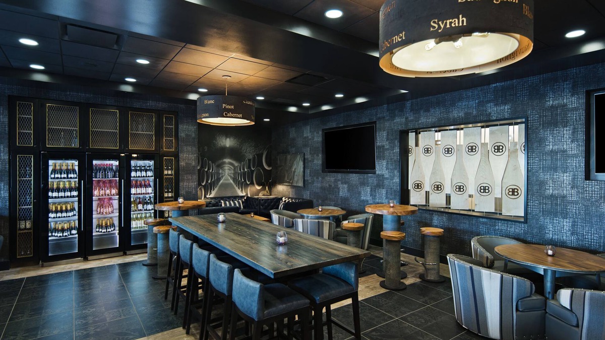 Rohnert Park Hotel | Oxford Suites Sonoma County