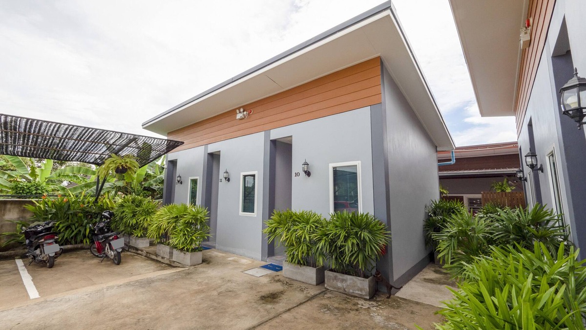 Sattahip Hotel | OYO 1121 Phuree Resort