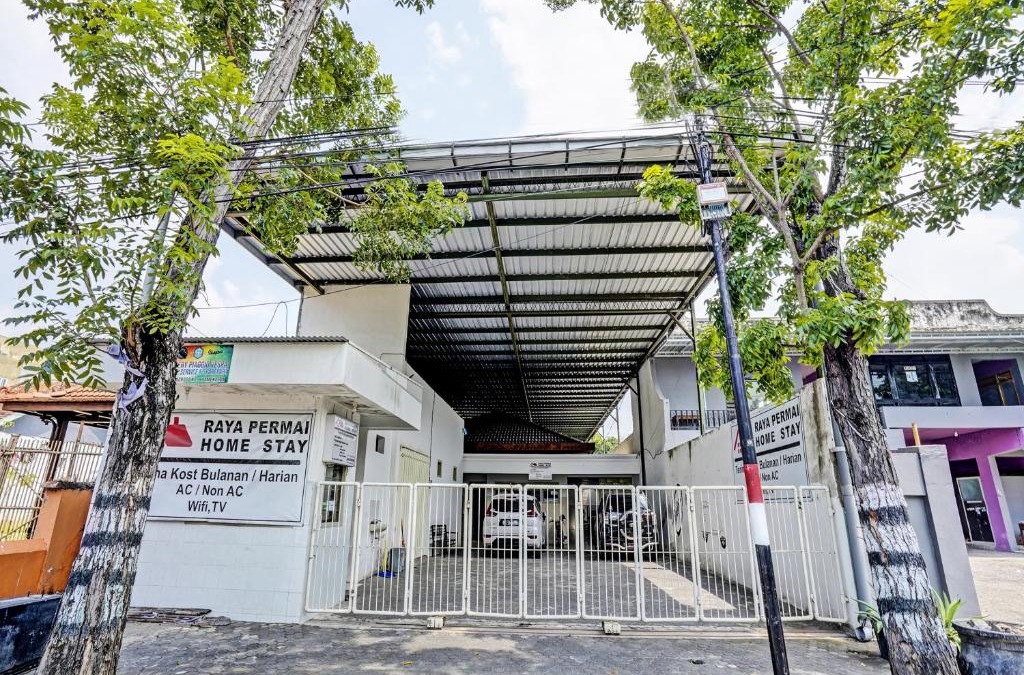Pamekasan Hotel | OYO 92124 Raya Permai Homestay Syariah