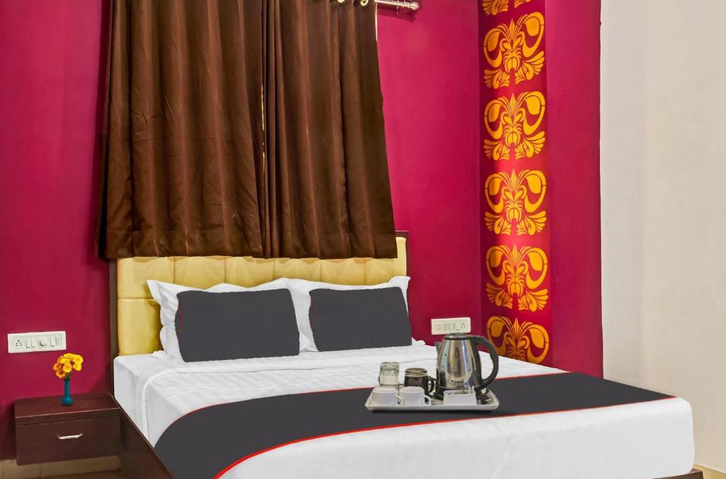Central Area Hotel | OYO 92757 Hotel Thakur