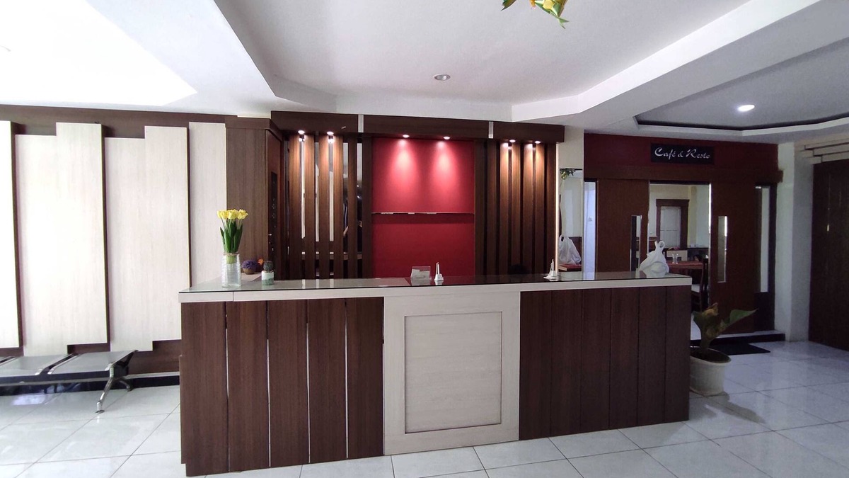 Kendari Hotel | OYO 93278 Wisma Syariah Lahundape