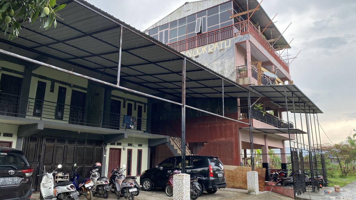 Parepare Hotel | OYO 93414 Wisma Ratu Syariah Near SMP Negeri 2 Watang Pulu