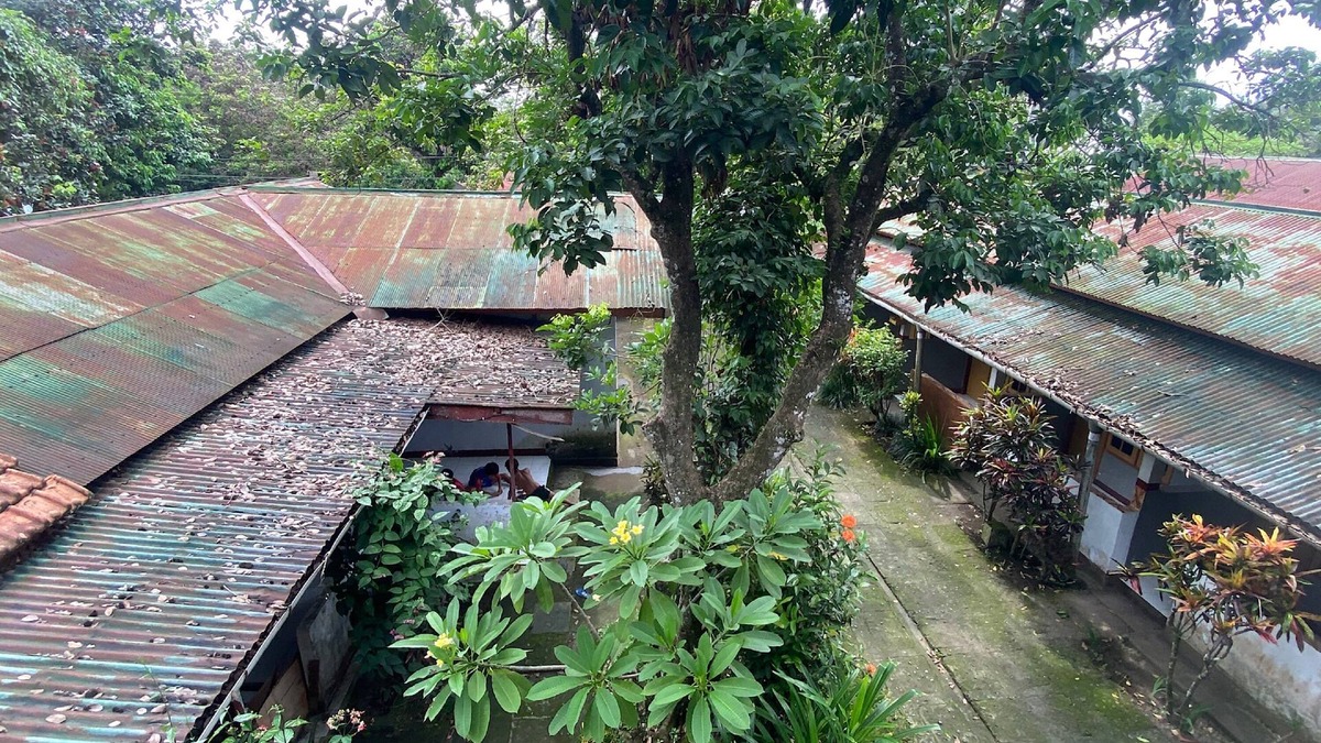 Kecamatan Narmada Hotel | OYO 93617 Hotel Lanang