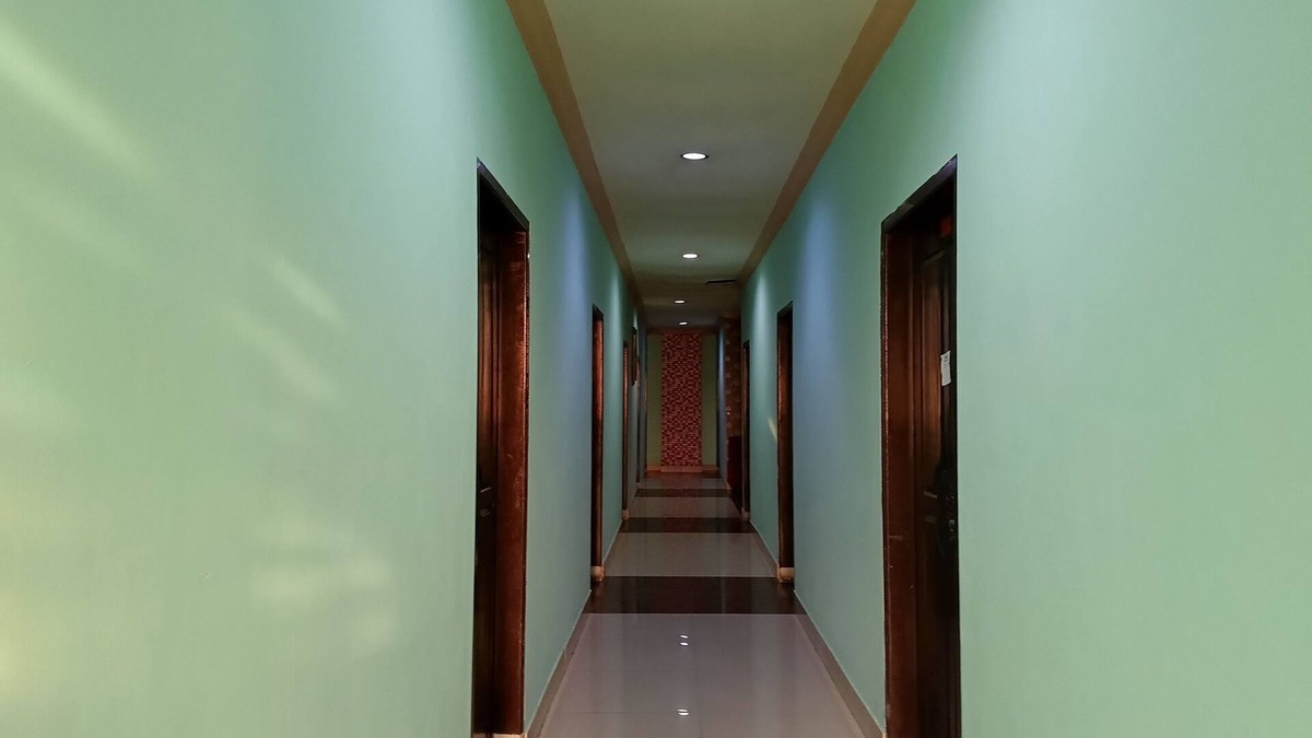 Parepare Hotel | OYO 93665 Puri Homestay