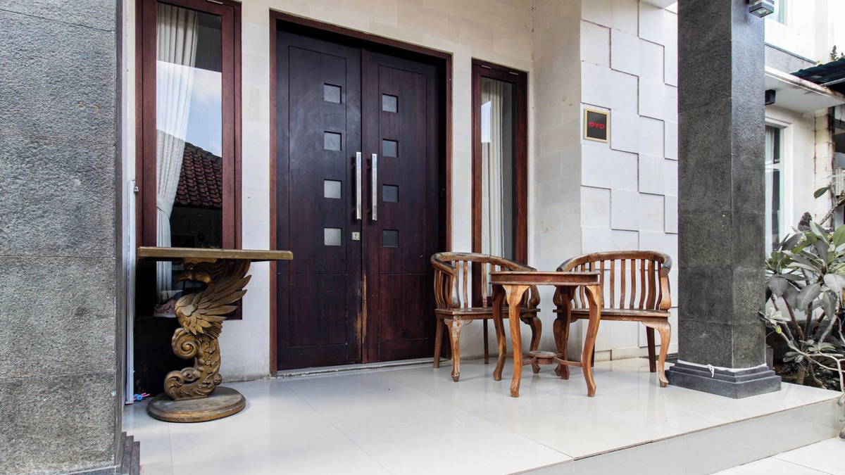 Pemogan Hotel | OYO 94091 Sn Guest House