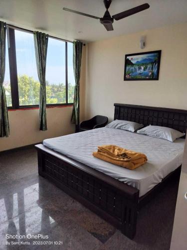 Iyyappanthangal Hotel | OYO Flagship Vishu Property