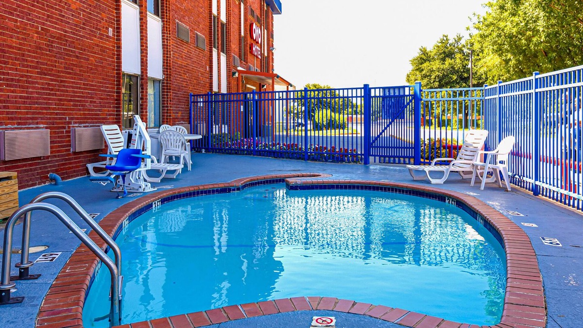 Irving Hotel | OYO Hotel Irving DFW Airport South