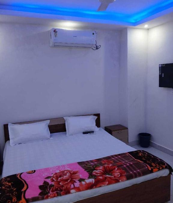 Meerut Hotel | OYO Hotel King
