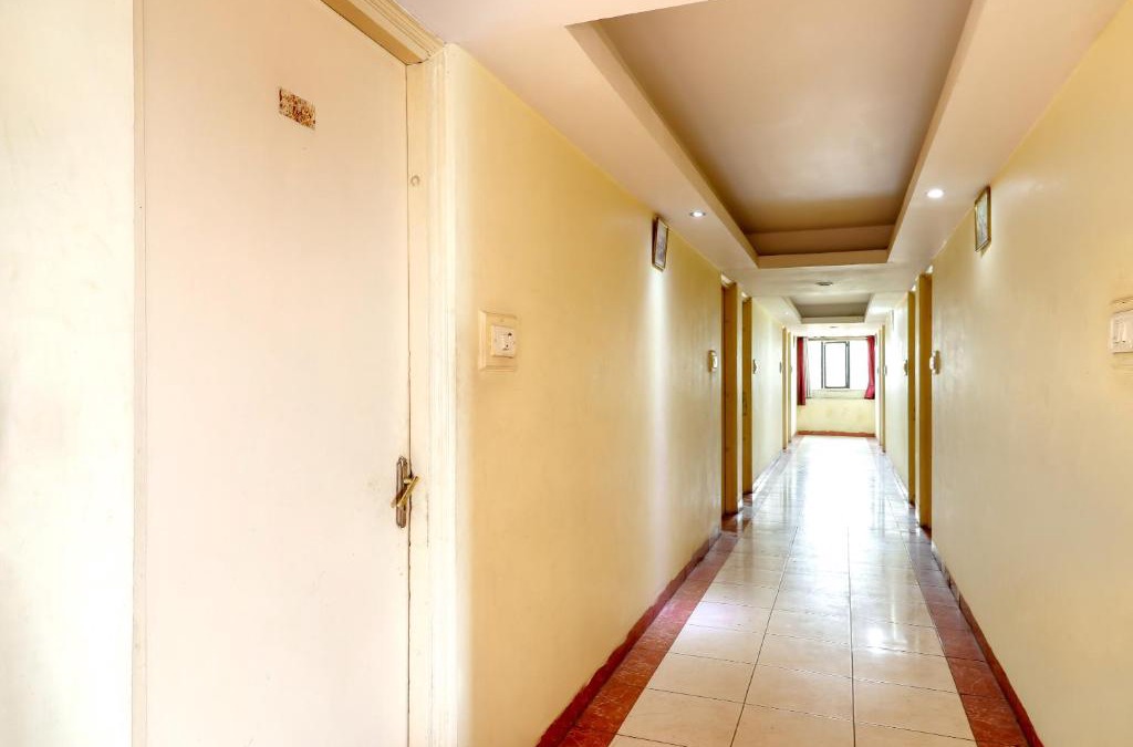 Shivpuri Hotel | OYO Hotel Tarun Residency