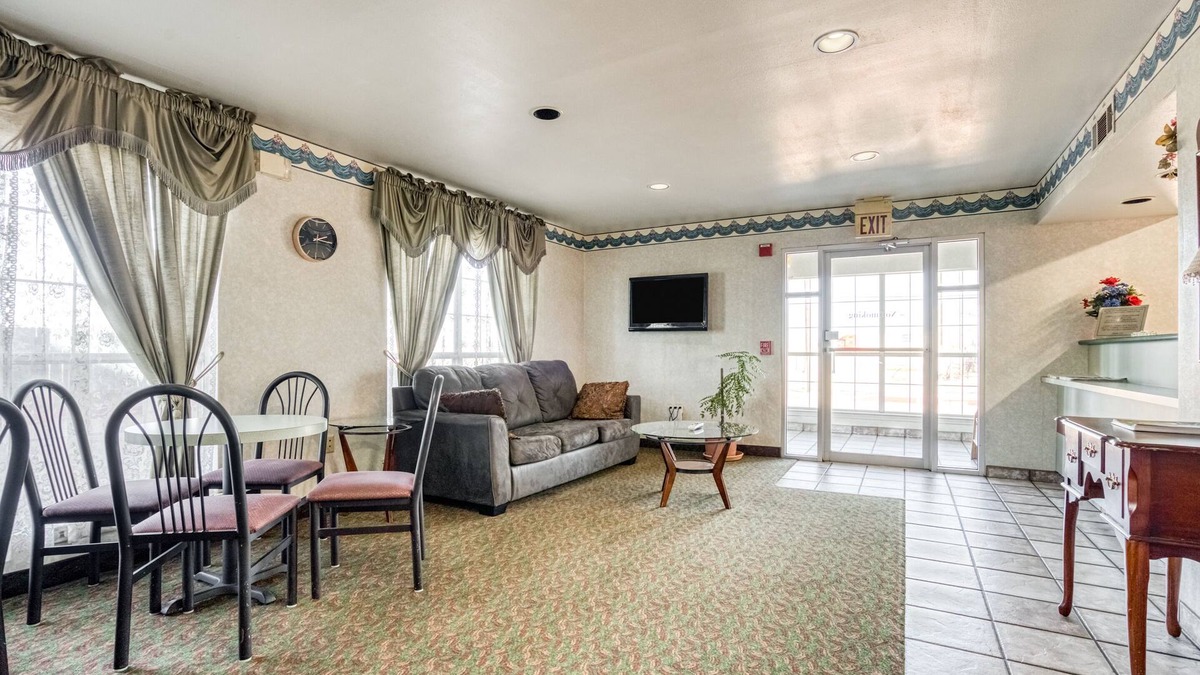 Wichita Falls Hotel | OYO Hotel Wichita Falls I-44 Sheppard Airforce