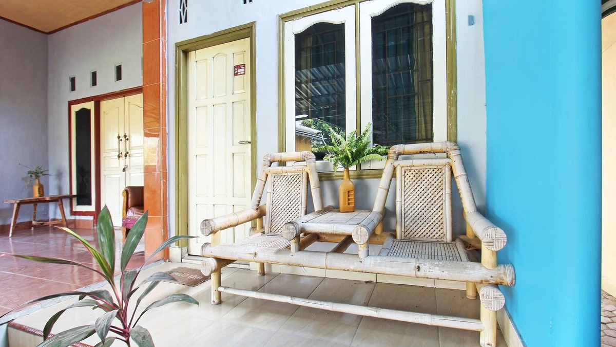 Gondang Hotel | OYO Life 92960 Rumah Kos Kita