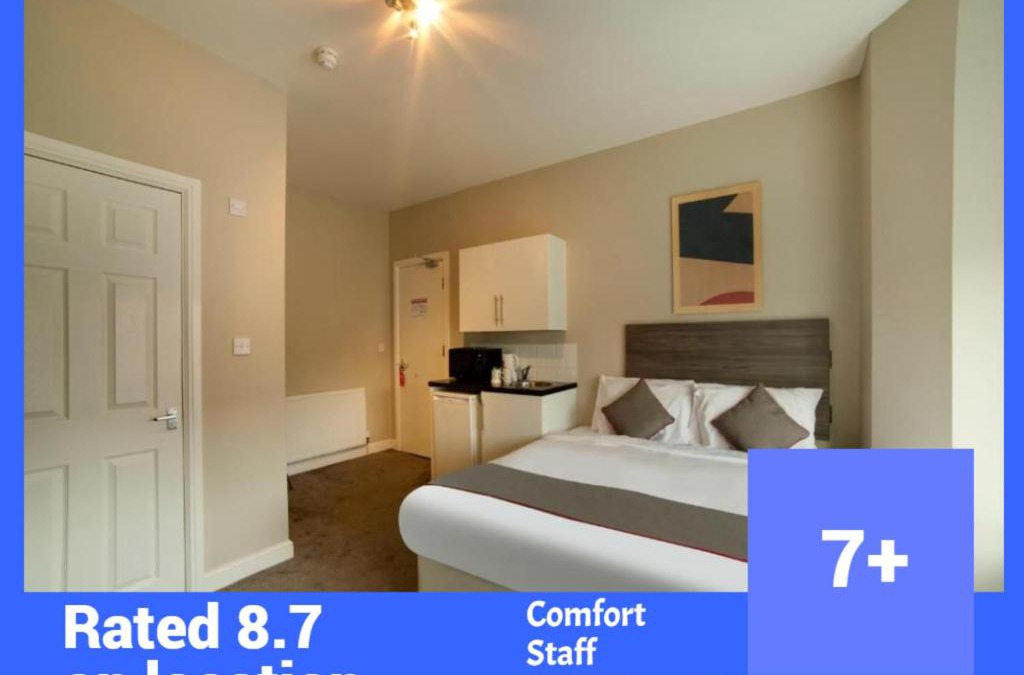 Southport Hotel | OYO Tequila and Dunlin Rooms Southport Central