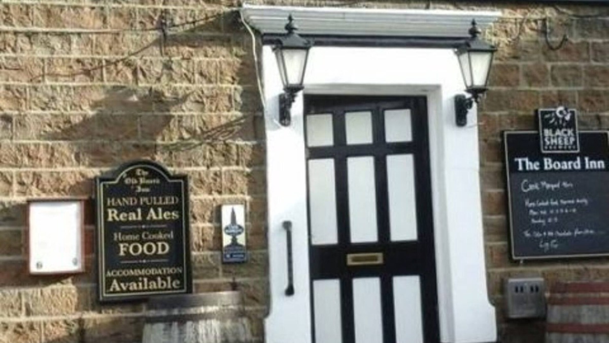 Whitby Hotel | OYO The Board Inn