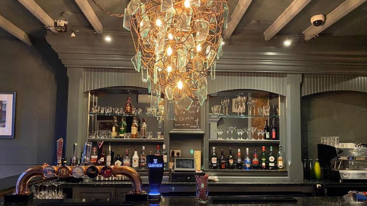 Stokesley Hotel | OYO The Leven