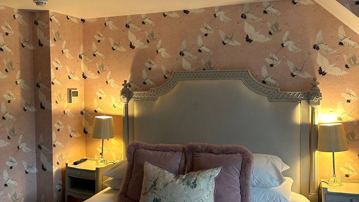 Durham Hotel | OYO The Townhouse