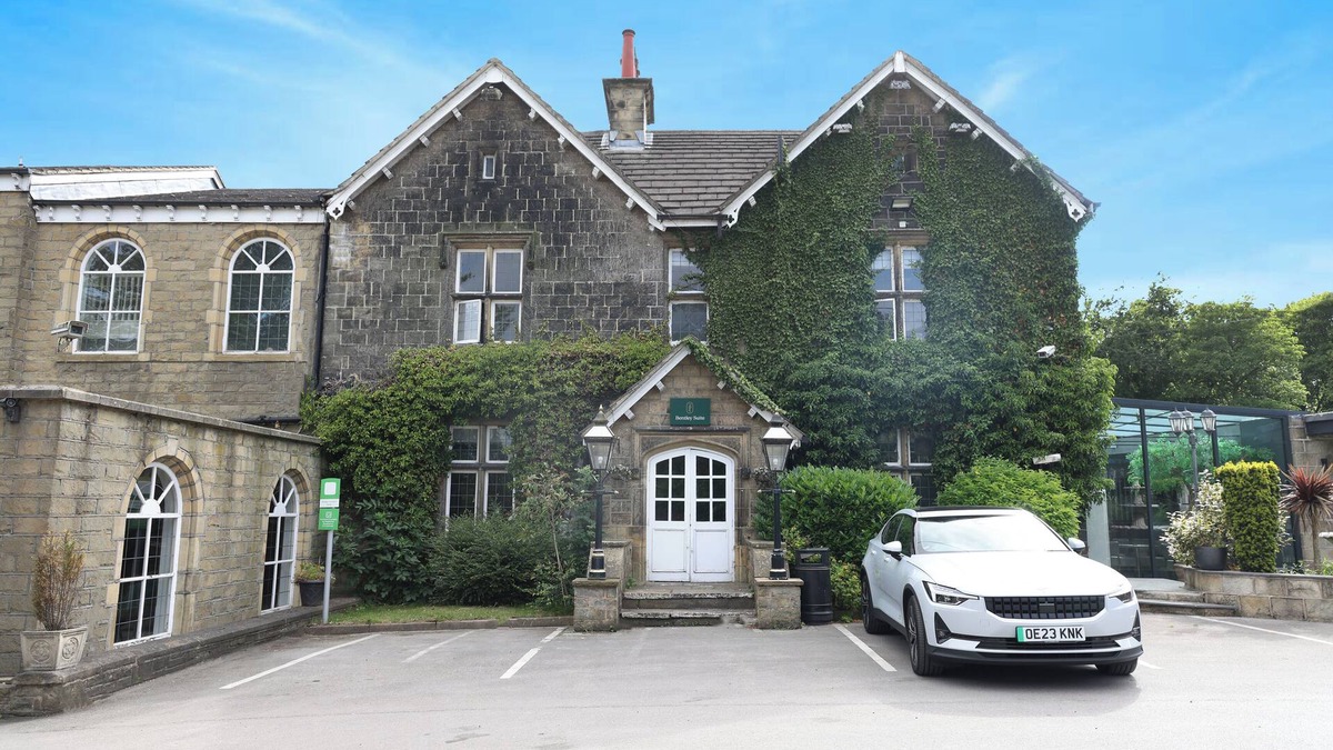 Bradford Hotel | OYO Tong Park Hotel