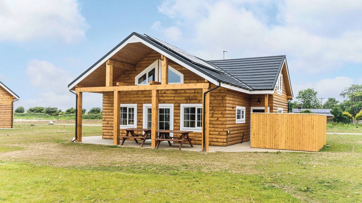 Hornsea Ski Chalet | Oystercatcher Lodge Pet