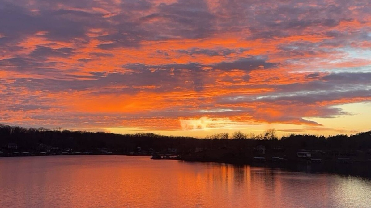 Rocky Mount House | Ozarks Lake House, Private Dock w/Boat and Jetski lifts!