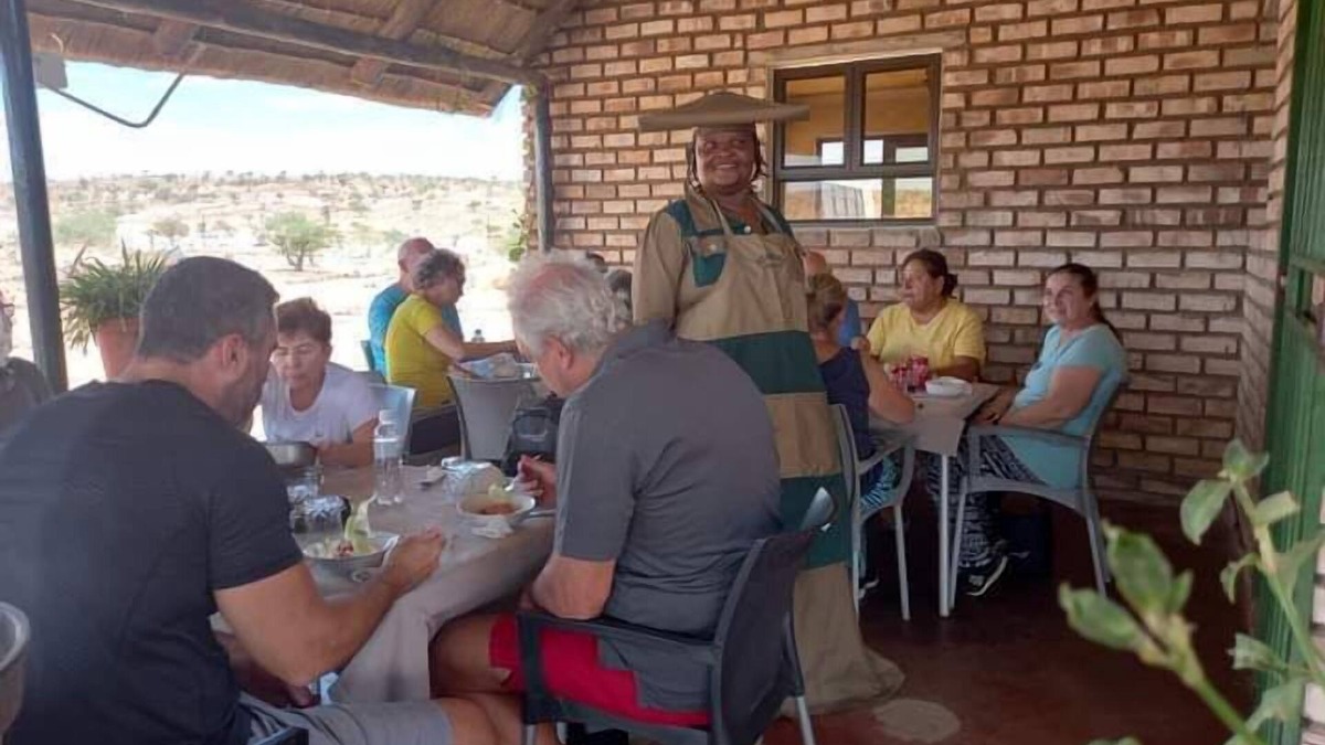 Damaraland Bed & Breakfast | Ozohere Campsite and Himba Village