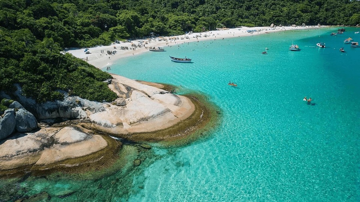 Armacao House | Pé na Areia Encanto da Armação