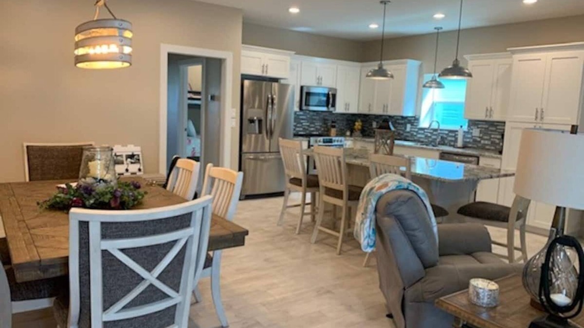 Port O Connor House | P.O.C TASTEFUL BARNDO- BRING BOAT AND FAMILY! PERFECT LOCATION!