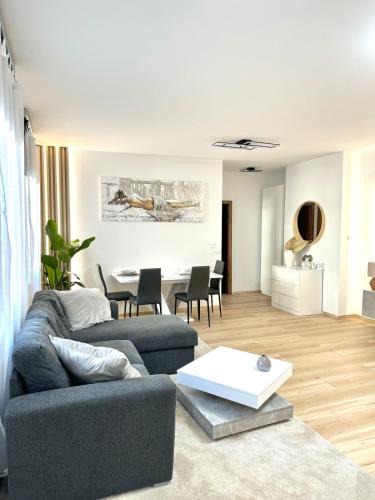 Corvin negyed Apartment | P193 Central Stylish
