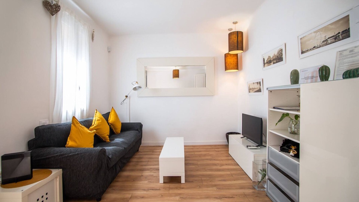 El Poble-sec Apartment | P2VIIV1042 Modern & Cozy Apartment Poble Sec
