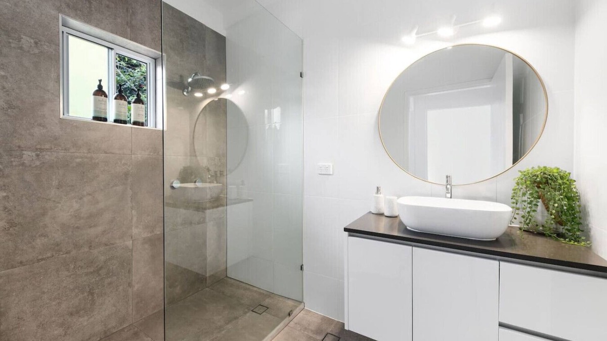 Sunshine Beach Apartment | PA3 Noosa, Sunshine Beach,private courtyard
