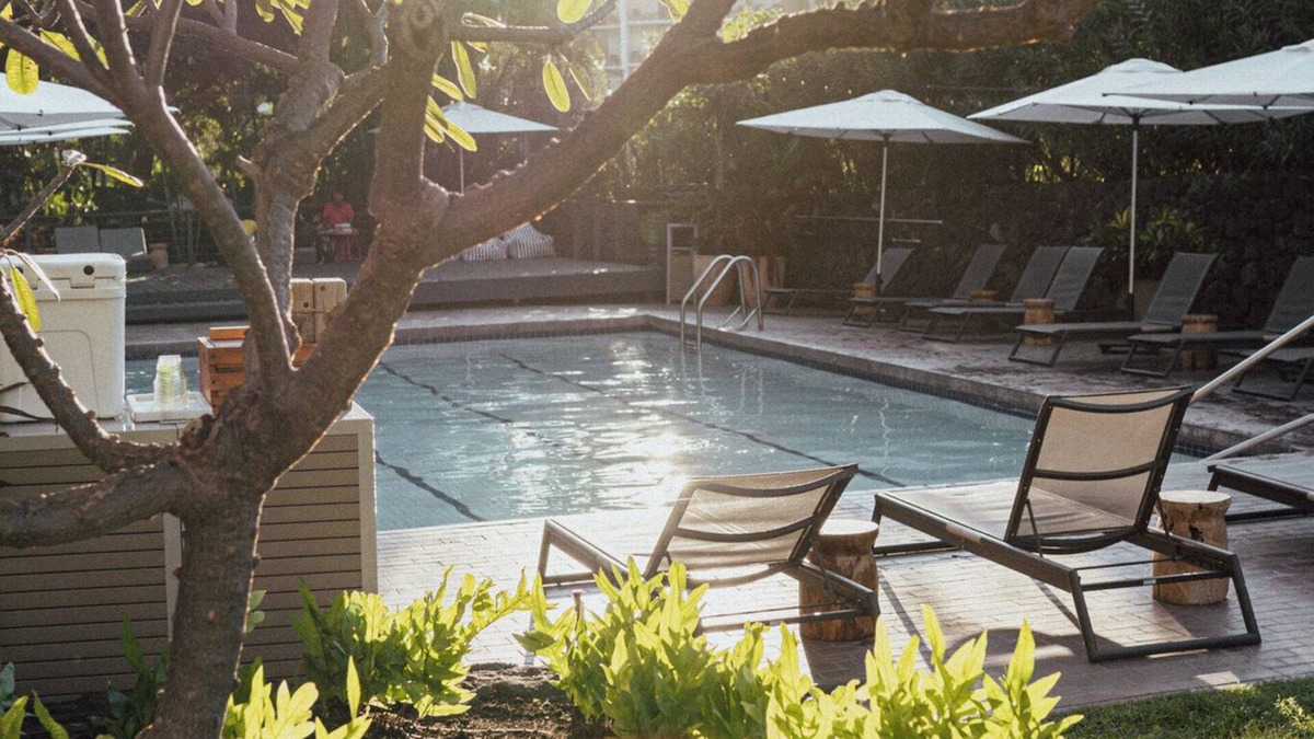 Historic Kailua Village Hotel | PACIFIC 19 Kona