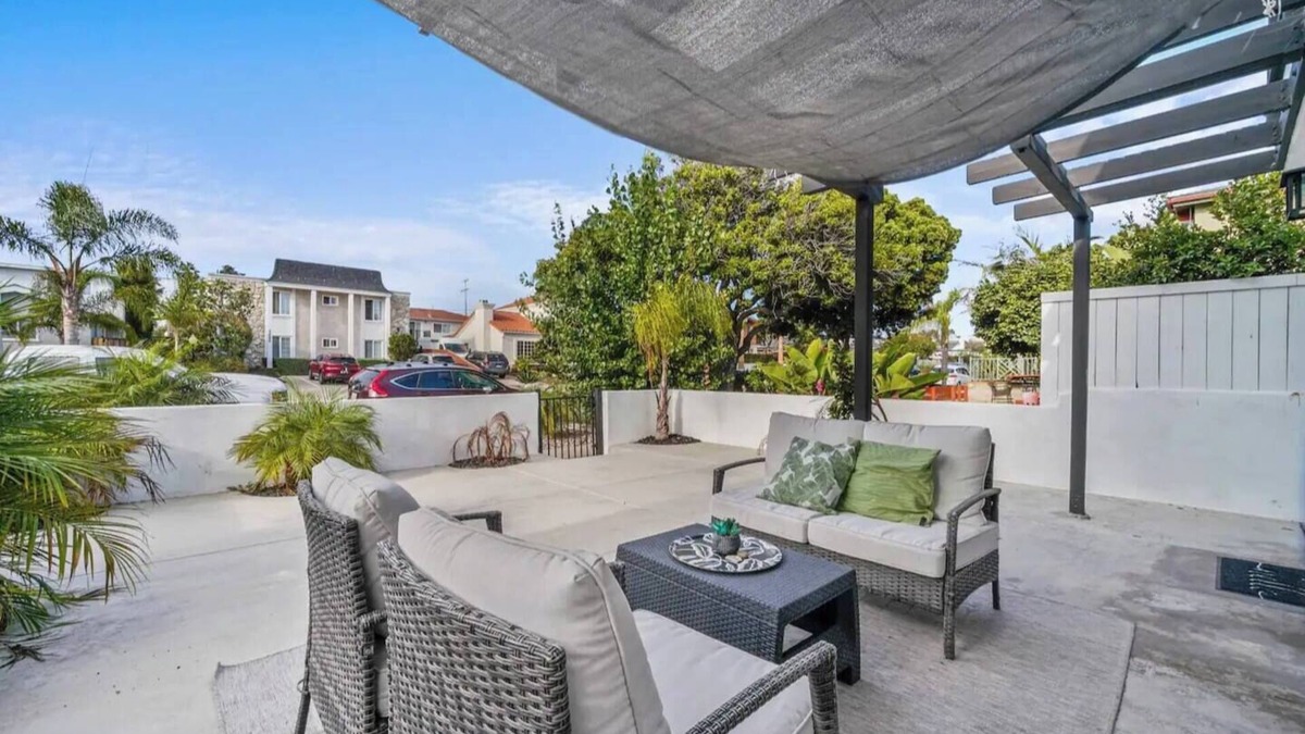 Crown Point Villa | Pacific Beach Modern Villa