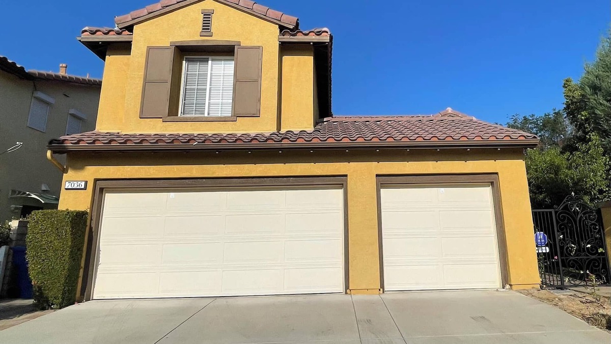 Calabasas House | Pacific Gateway West Hills. Newly updated 5BR/3BA.