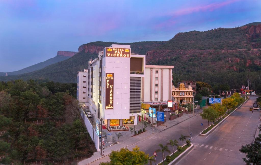Tirupati Hotel | Pai Viceroy