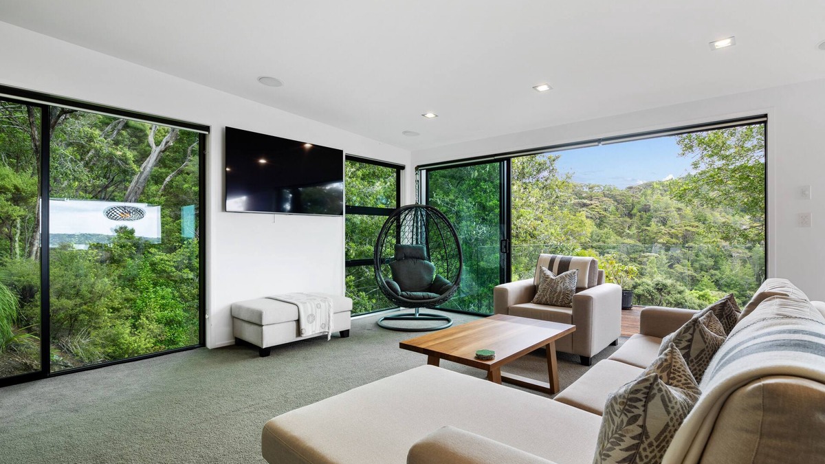 Paihia House | Paihia Home, Sea View and Pool