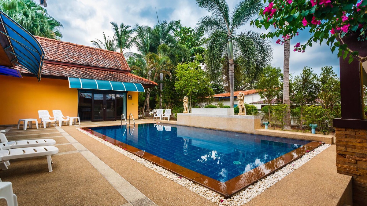 Chalong Villa | Pailin Villa Phuket: 4 Bedroom Villa + Private Pool