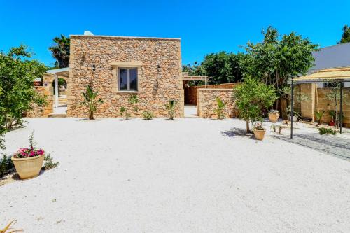 Posto Rosso Villa | Pajara La Fava