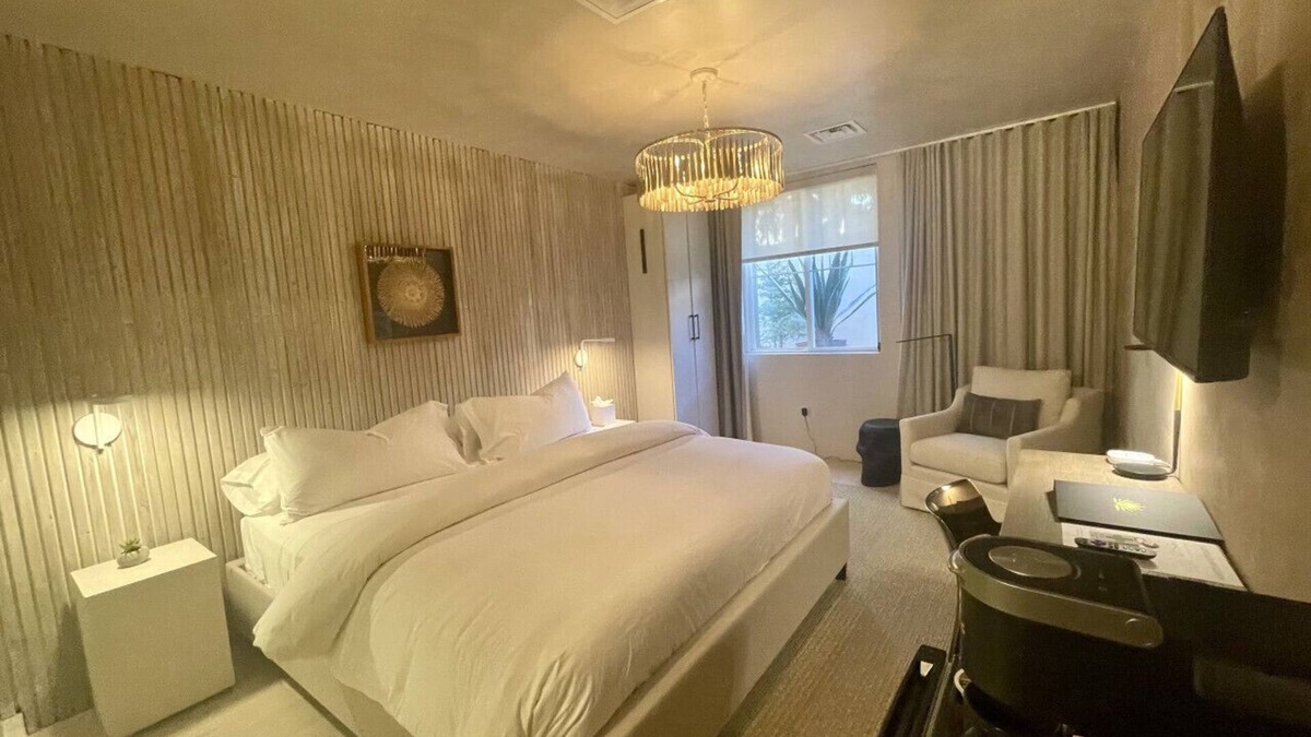 Downtown Santa Fe Hotel | Palace Modern Hotel at the Plaza - King 11