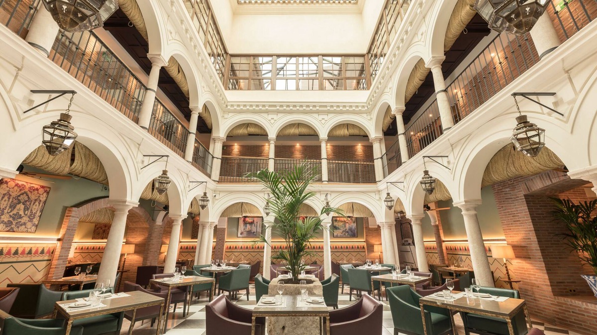 Centro Hotel | Palacio Solecio, a Small Luxury Hotel of the World