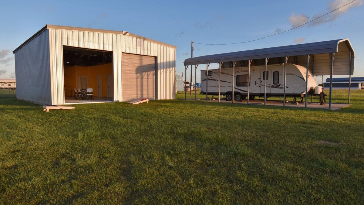 Palacios Apartment | Palacios Paradise, fishing, game room, rural