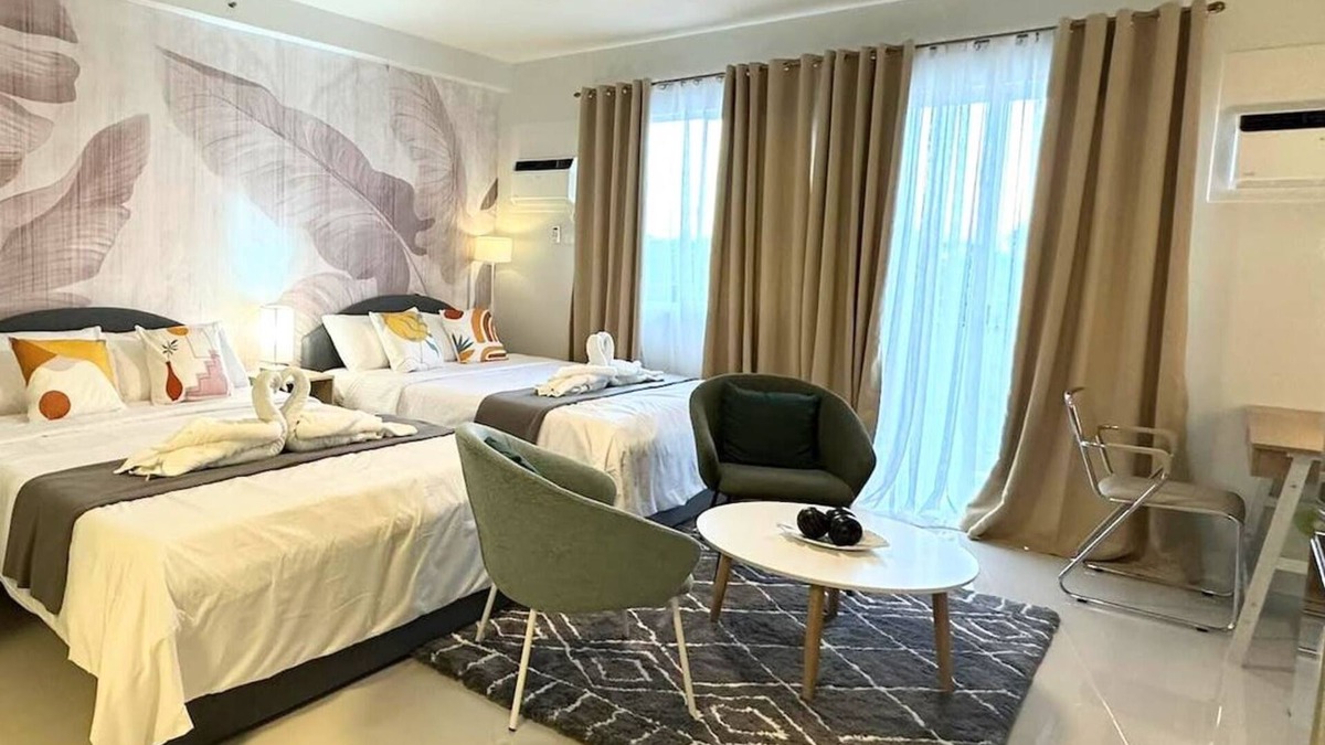 Puerto Princesa City Centre Condo | Palawan Condo with Pool and Gym Access