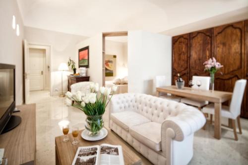 Albergheria Hotel | Palazzo Brunaccini Boutique Hotel