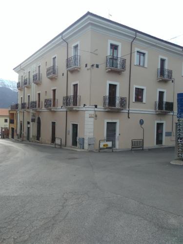 San Demetrio ne' Vestini Apartment | Palazzo Camelot, 19 Via Nazionale