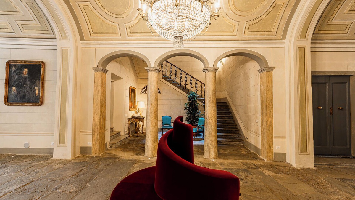 Pisa City Centre Apartment | PALAZZO DELLA BIANCA- Royal Experience