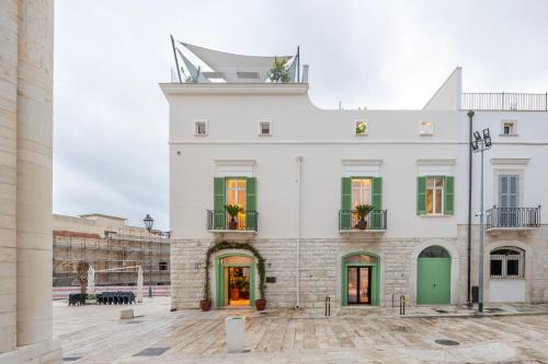 Trani Bed & Breakfast | Palazzo Dogali Suites Collection