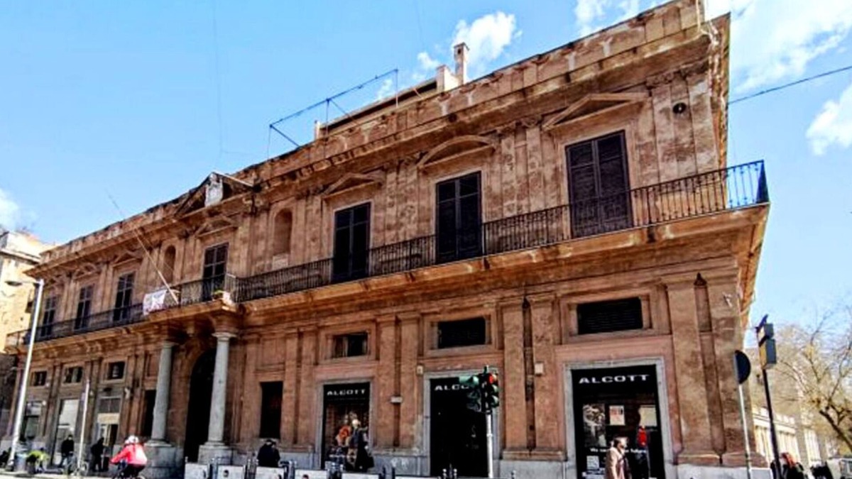 Ruggero Settimo Apartment | Palazzo Galati Palermo | Loft with Private Parking