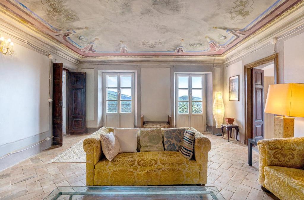 Bracelli Apartment | Palazzo Ravaschieri Apt Affrescato