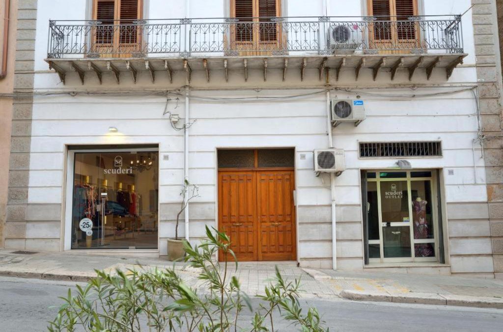 Castellammare del Golfo House | Palazzo Scuderi