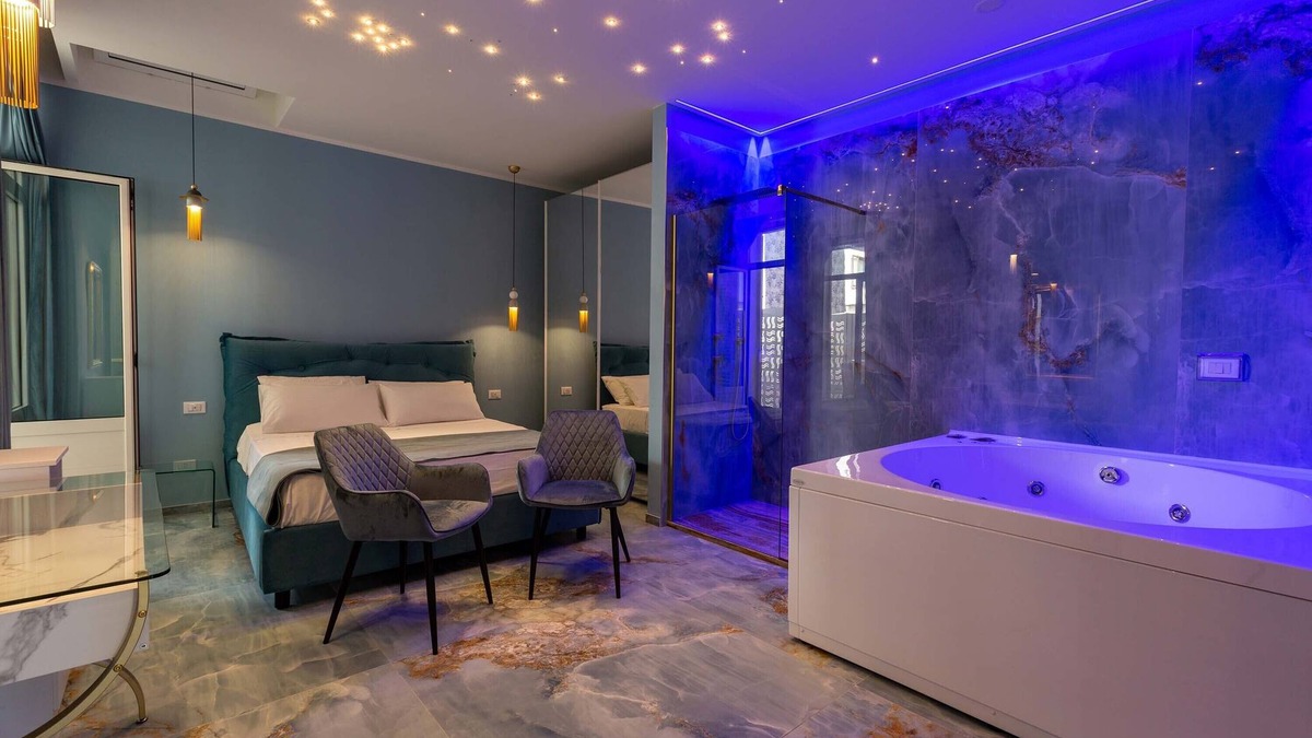 Gallipoli Hotel | Palazzo Stapane - Suite by BarbarHouse