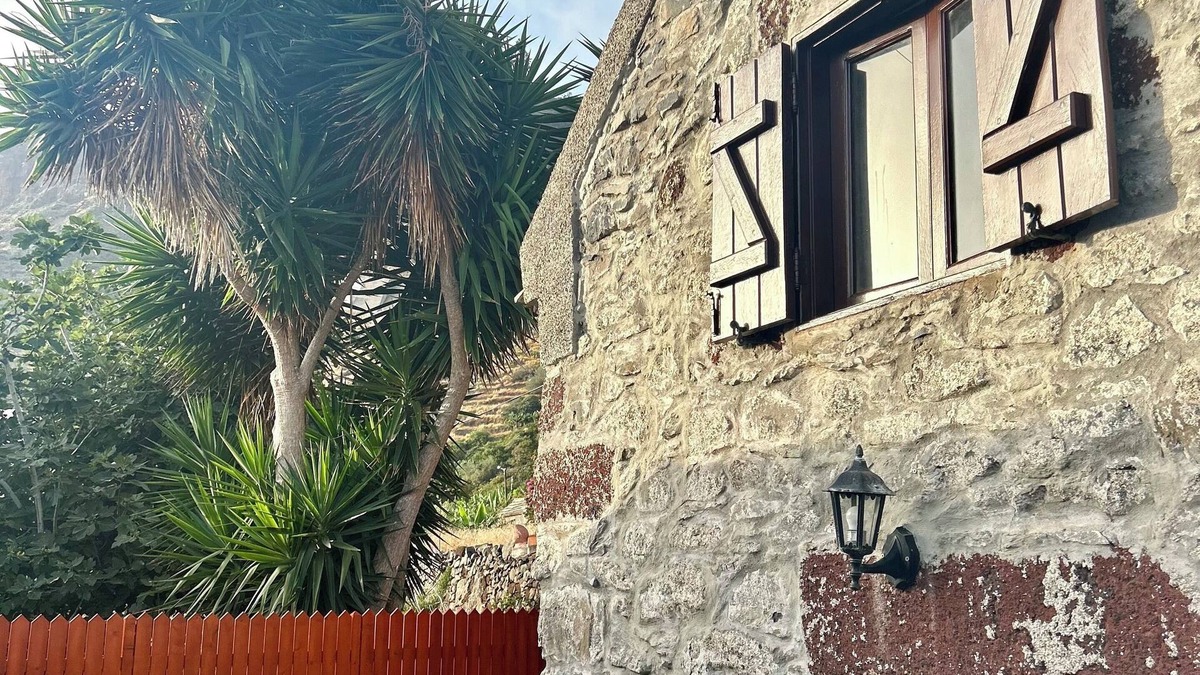 Prazeres Cabin | Palheiro Jardim by Olá Madeira