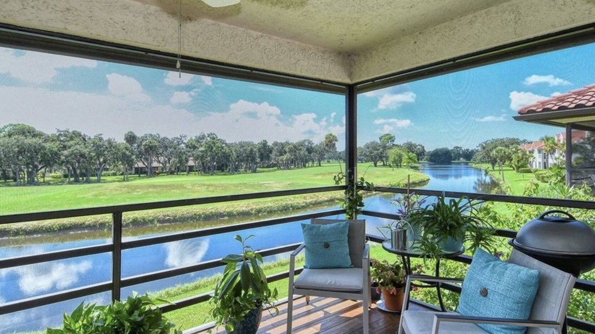 Braden River Apartment | Palm Aire Country Club